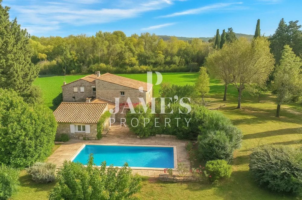 � vendre  Maison Eygali�res (13810)