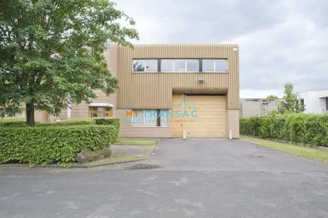 A Louer un lot d'activité avec bureaux de 1 280 m² divisible en deux lots de 640 m² 3 77185 Lognes