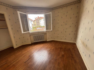  Immeuble � vendre 12 pi�ces 240 m�