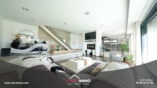  Maison � vendre 6 pi�ces 230 m�