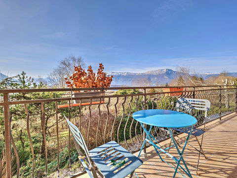   En exclusivit� - A vendre une jolie maison sur les hauteurs Maison - 7 pi�ce(s) - 200 m�