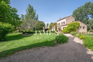  Maison � vendre 8 pi�ces 210 m�