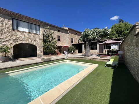   Mas de village avec piscine Maison - 5 pi�ce(s) - 140 m�
