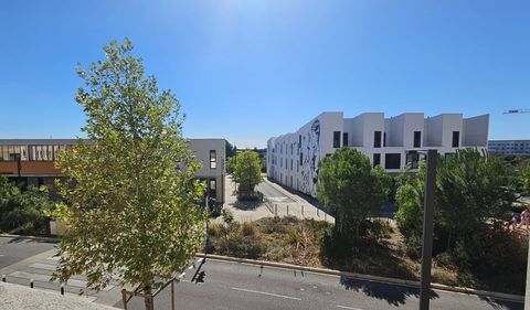   Saint Jean de V�das Appartement - 3 pi�ce(s) - 70 m�