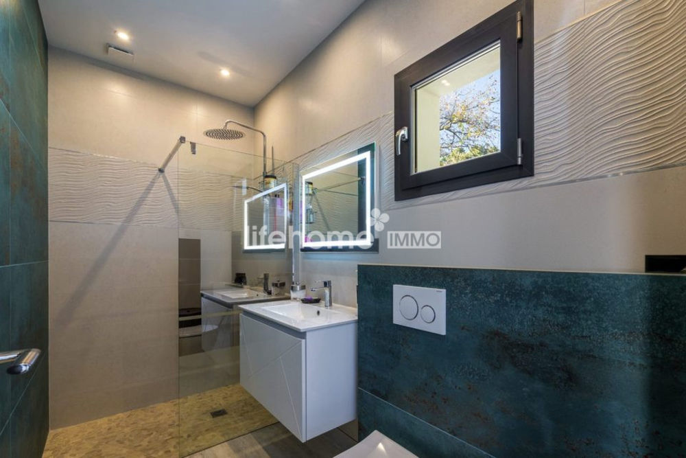 � vendre  Villa Tourrettes-sur-Loup (06140)