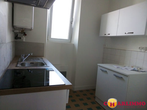   Appartement � louer Chabanais Appartement - 3 pi�ce(s) - 70 m�