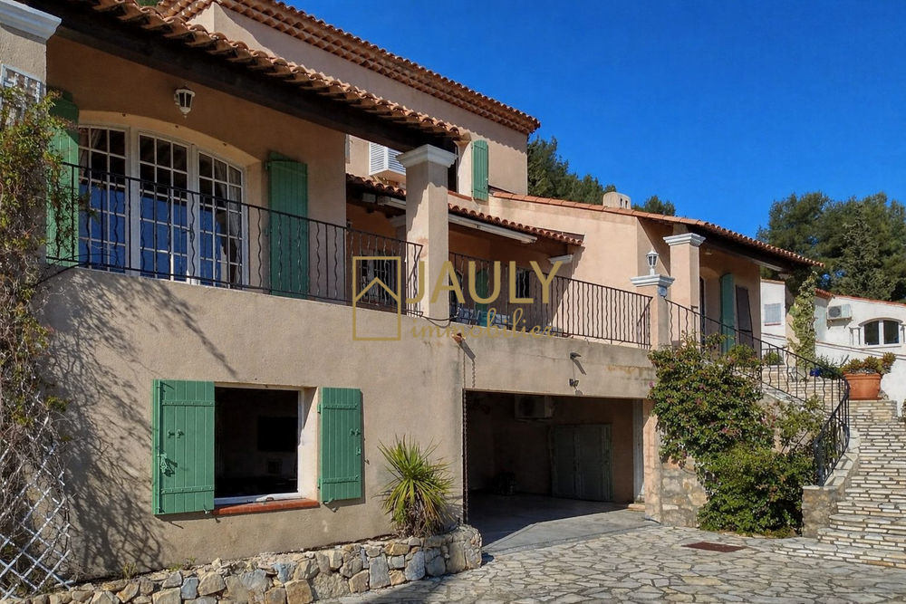 � vendre  Maison La Farl�de (83210)