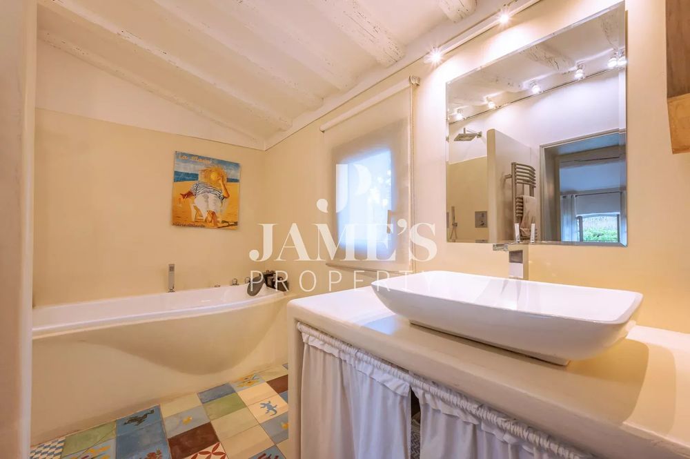 � vendre  Maison Paradou (13520)