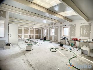  Immeuble � vendre 425 m�