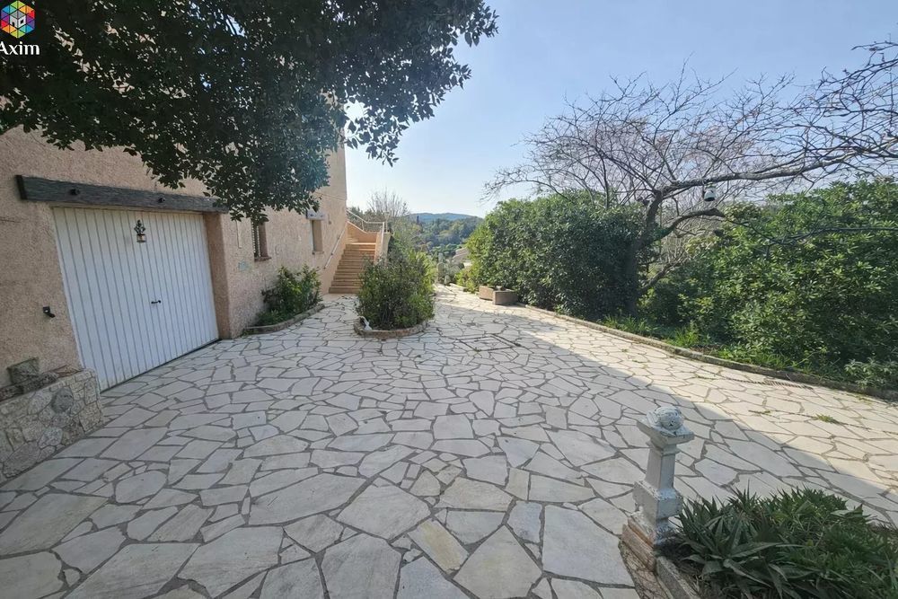 � vendre  Maison Agay (83530)