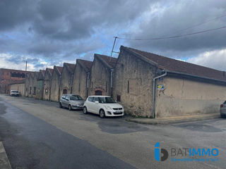  Immeuble � vendre 1800 m�