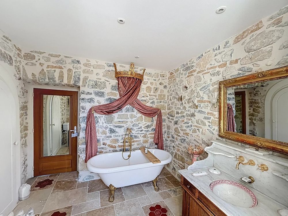 � vendre  Villa Saint-Maurice-d'Ard�che (07200)