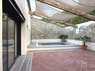  Villa � vendre 5 pi�ces 146 m�