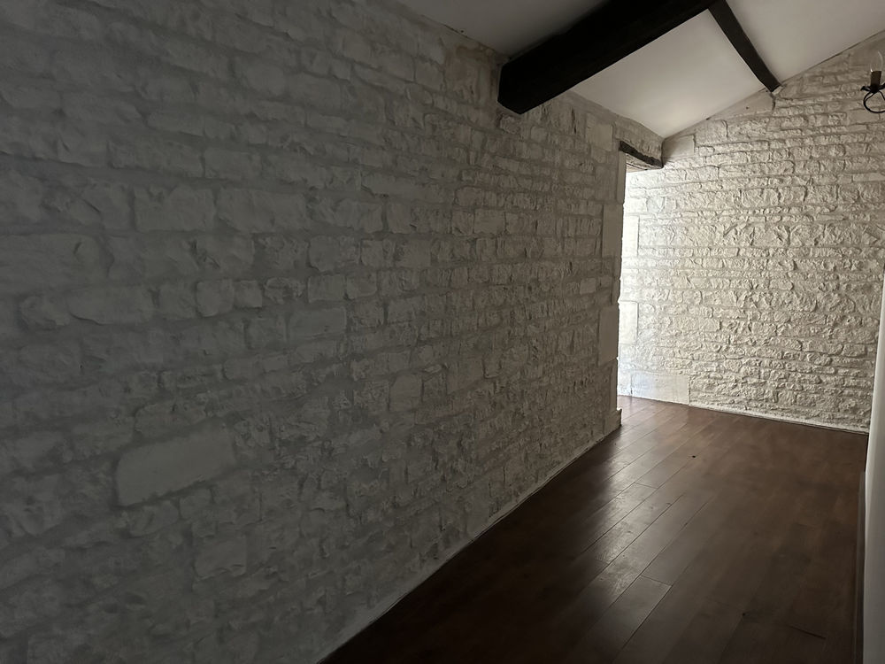 � vendre  Maison Sigogne (16200)