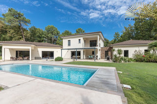  Maison � vendre 10 pi�ces 310 m�