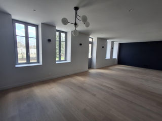  Maison � louer 7 pi�ces 210 m�