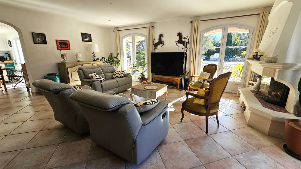 � vendre  Maison Bagnols-en-For�t (83600)