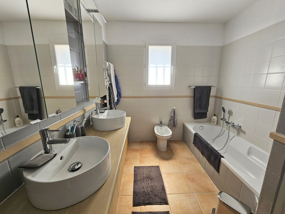 � vendre  Maison Bagnols-en-For�t (83600)