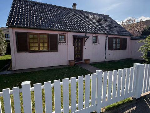   Maison individuelle T6 de 132m2 sur 5,28ares. Maison - 6 pi�ce(s) - 132 m�