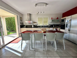  Propri�t�/ch�teau � vendre 6 pi�ces 196 m�