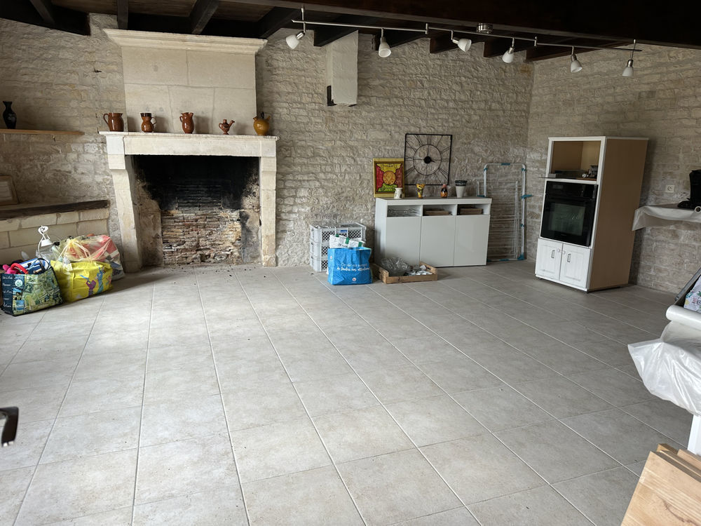 � vendre  Maison Sigogne (16200)