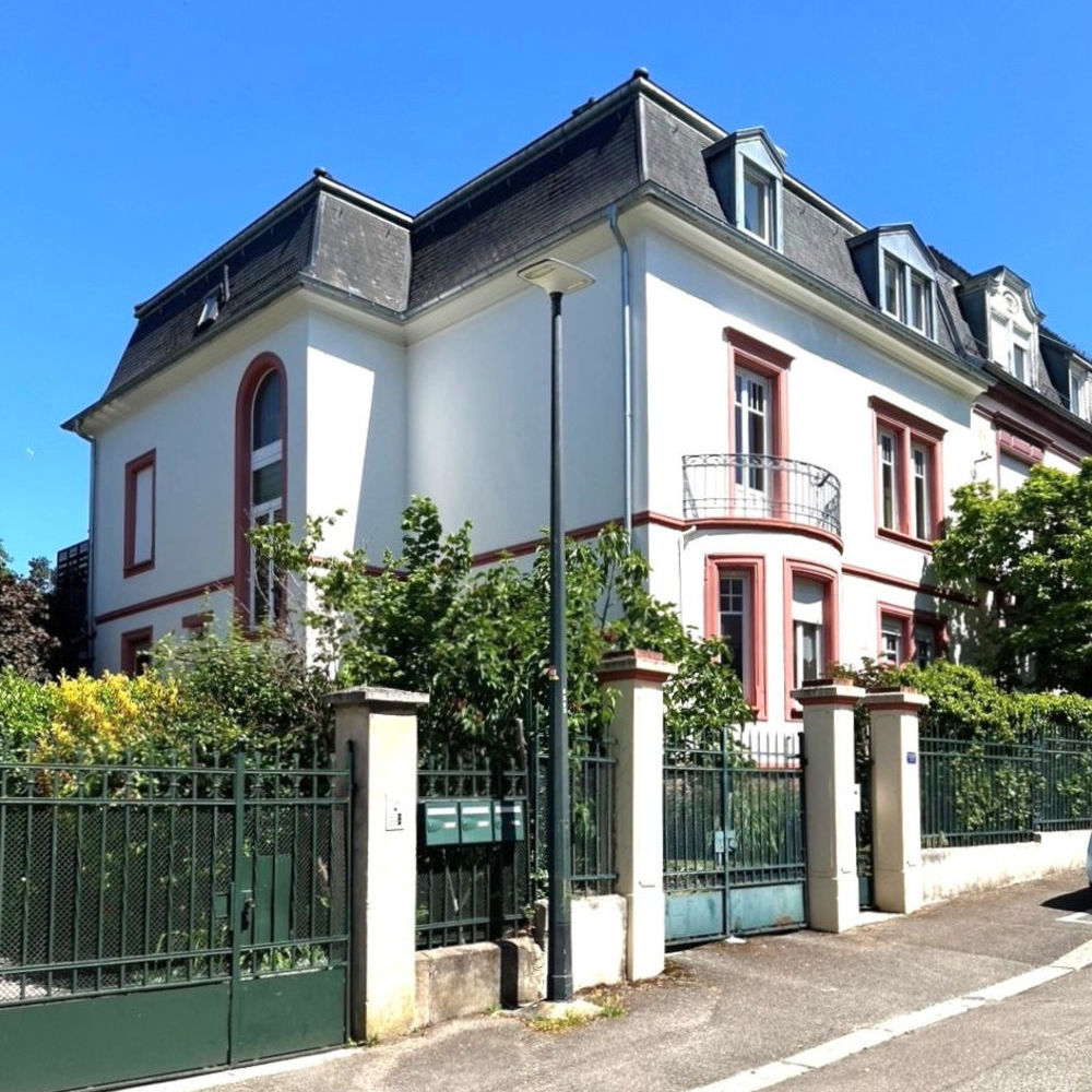 � vendre  Maison Mulhouse (68100)