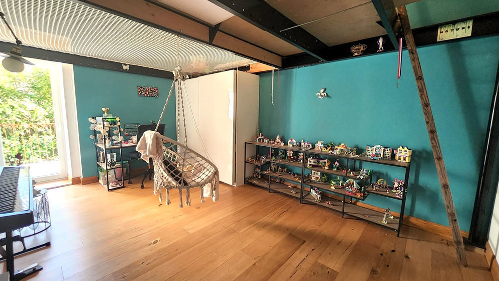 � vendre  Maison Valserh�ne (01200)