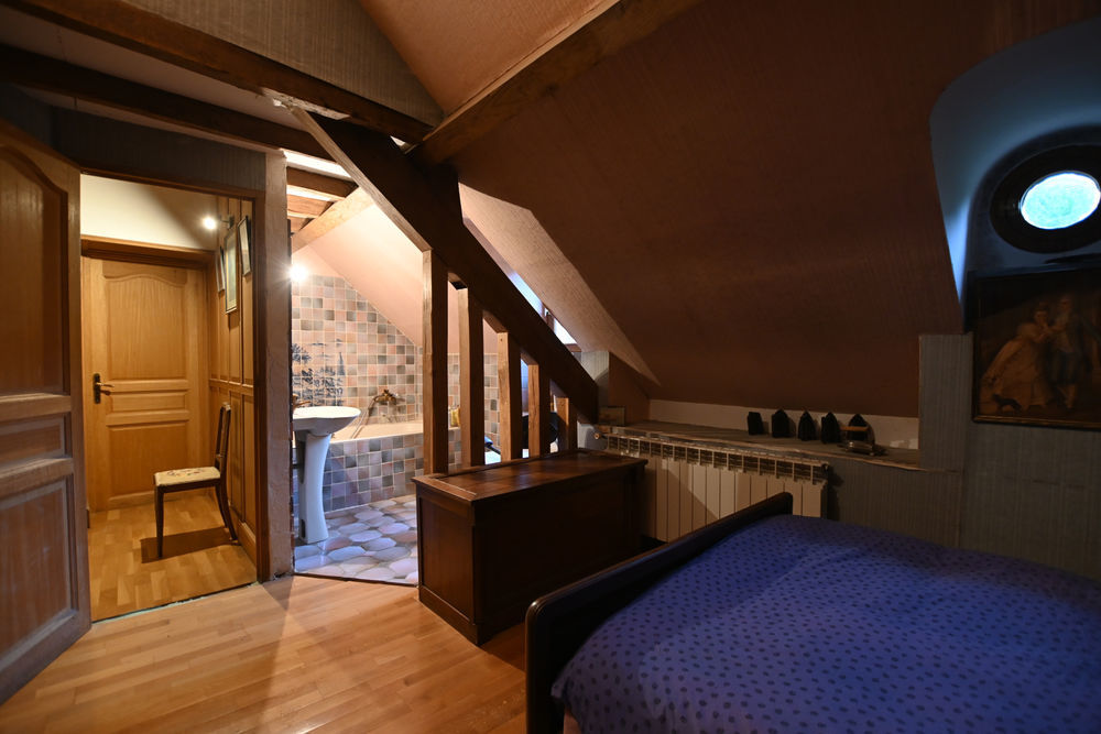 � vendre  Propri�t�/ch�teau V�zelay (89450)