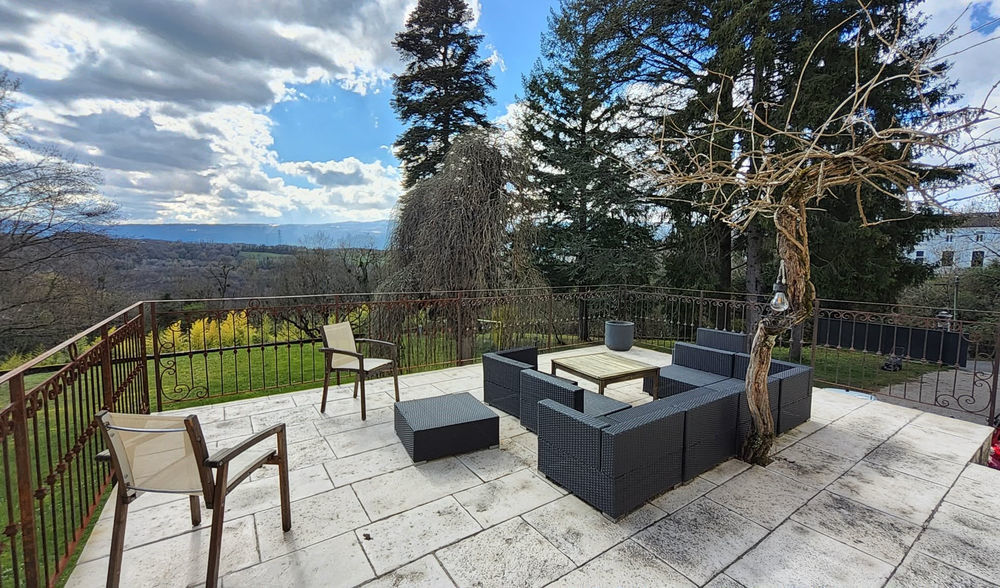 � vendre  Maison Valserh�ne (01200)