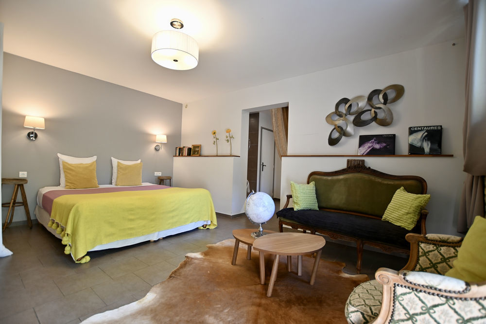 � vendre  Propri�t�/ch�teau Noyers (89310)