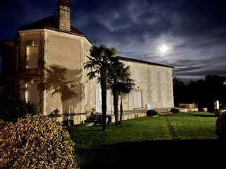  Propri�t�/ch�teau � vendre 10 pi�ces 300 m�