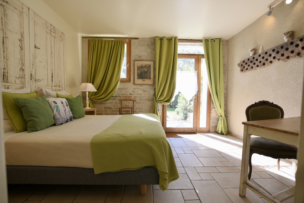 � vendre  Propri�t�/ch�teau Noyers (89310)