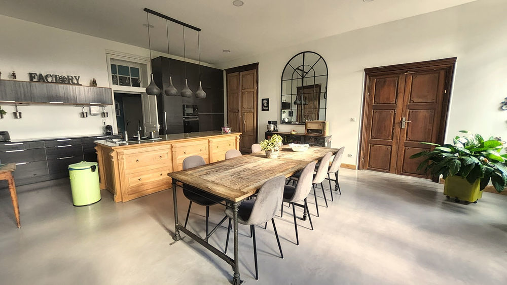 � vendre  Maison Valserh�ne (01200)