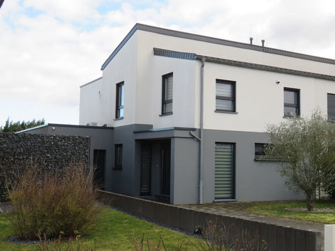   Maison contemporaine r�cente-prestations haut de gamme - jardin. Maison - 5 pi�ce(s) - 140 m�