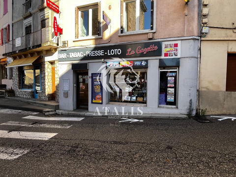 Fond de commerce + murs commerciaux 324000 38160 St marcellin