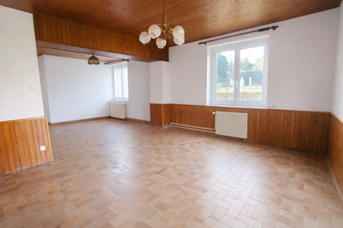   Maison de caract�re du XIX  si�cle avec jardin   Commune recherch�e de Bonnefamille Maison - 6 pi�ce(s) - 127 m�