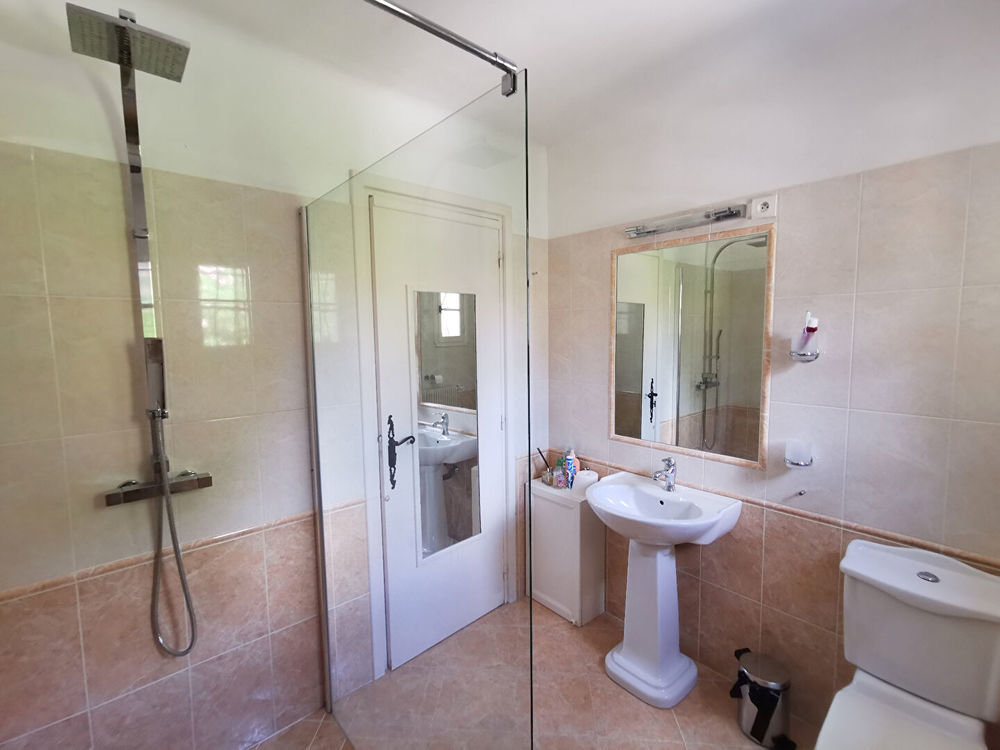 � vendre  Maison Bagnols-en-For�t (83600)