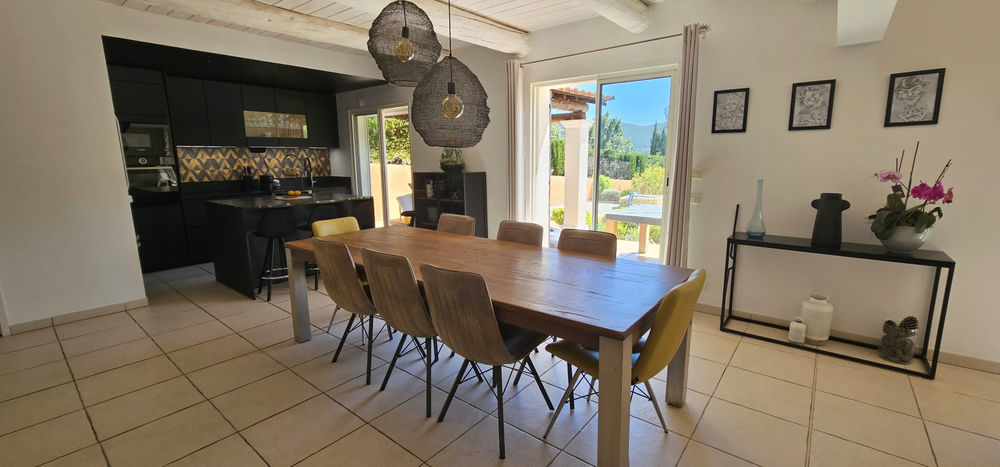 � vendre  Propri�t�/ch�teau Bagnols-en-For�t (83600)