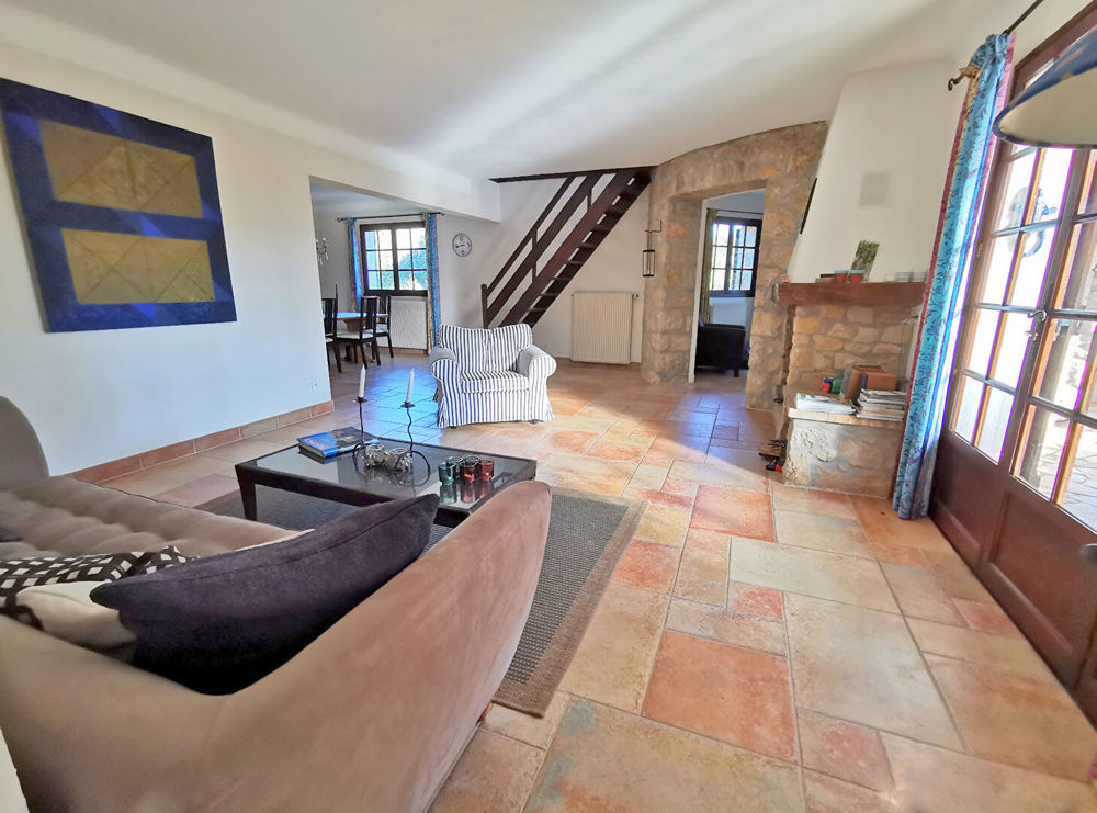 � vendre  Maison Bagnols-en-For�t (83600)