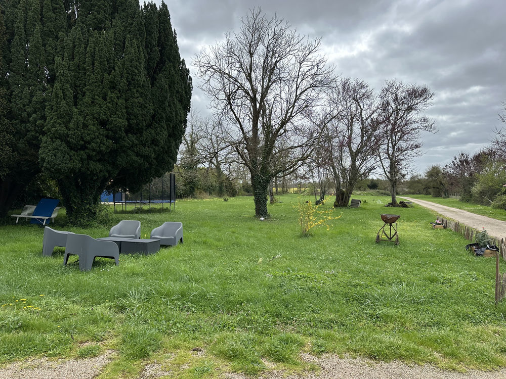 � vendre  Maison Sigogne (16200)