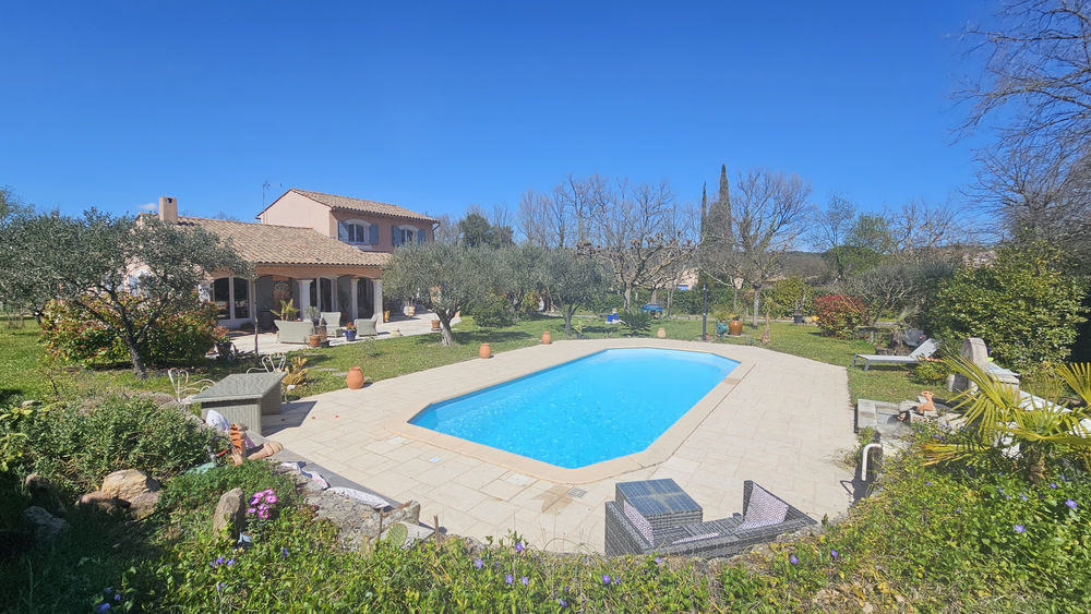 � vendre  Maison Bagnols-en-For�t (83600)