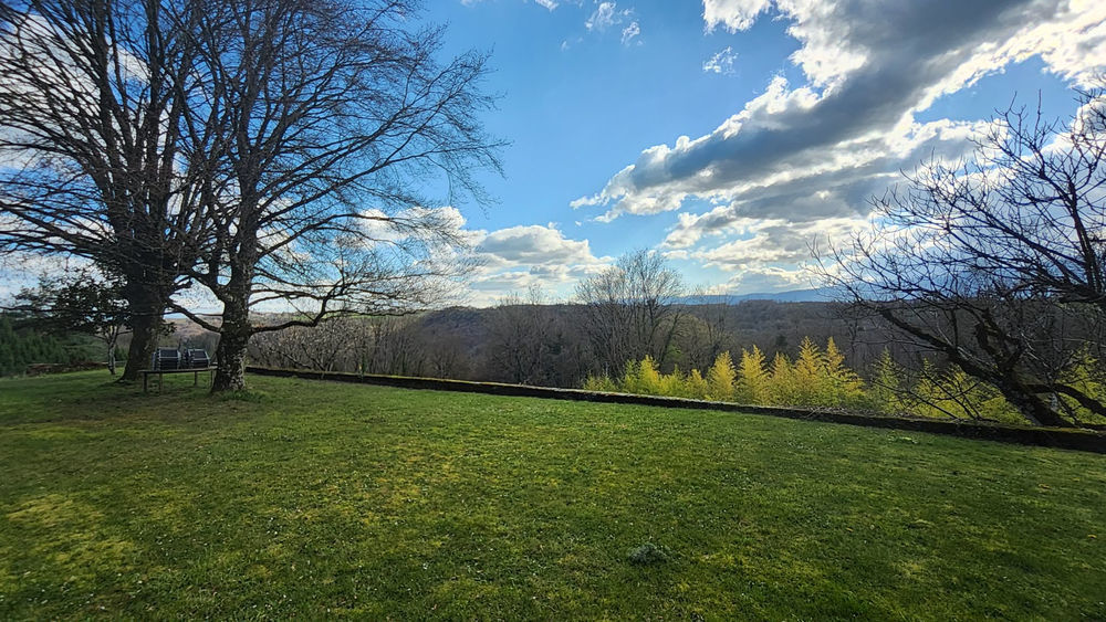 � vendre  Maison Valserh�ne (01200)