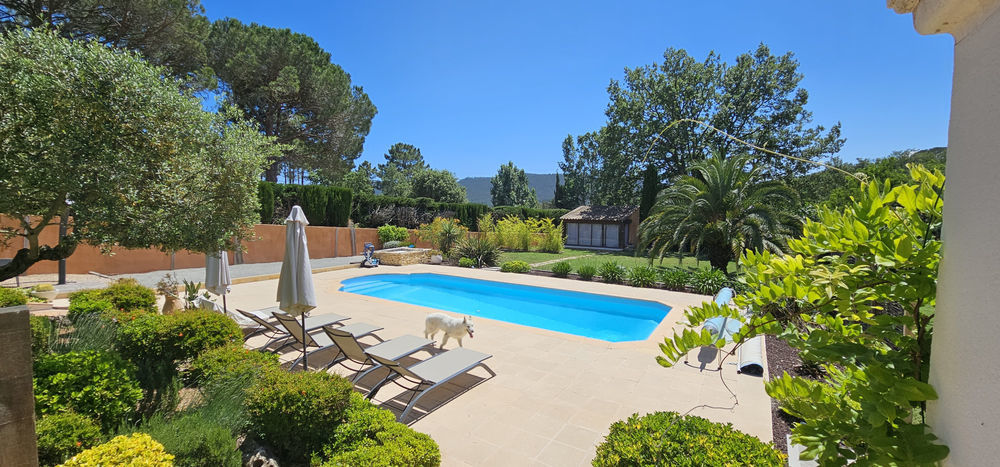 � vendre  Propri�t�/ch�teau Bagnols-en-For�t (83600)