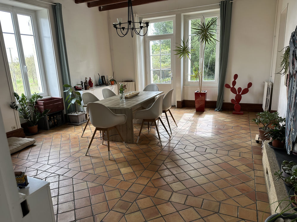 � vendre  Maison Sigogne (16200)