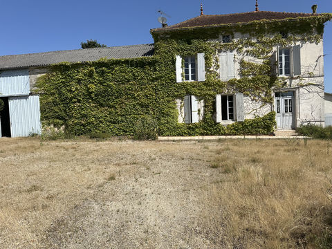   Ligni�res Ambleville, belle demeure de 216m2 avec d�pendances. Maison - 9 pi�ce(s) - 216 m�