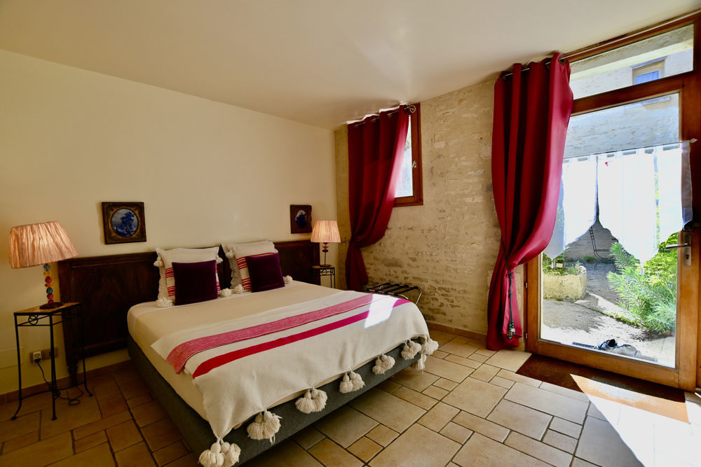 � vendre  Propri�t�/ch�teau Noyers (89310)