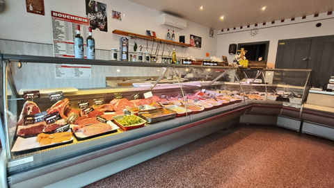 &Agrave; vendre   Fonds de commerce + murs commerciaux + logement   Saint-Christoly-de-Blaye (33920) 154000 33920 St christoly de blaye