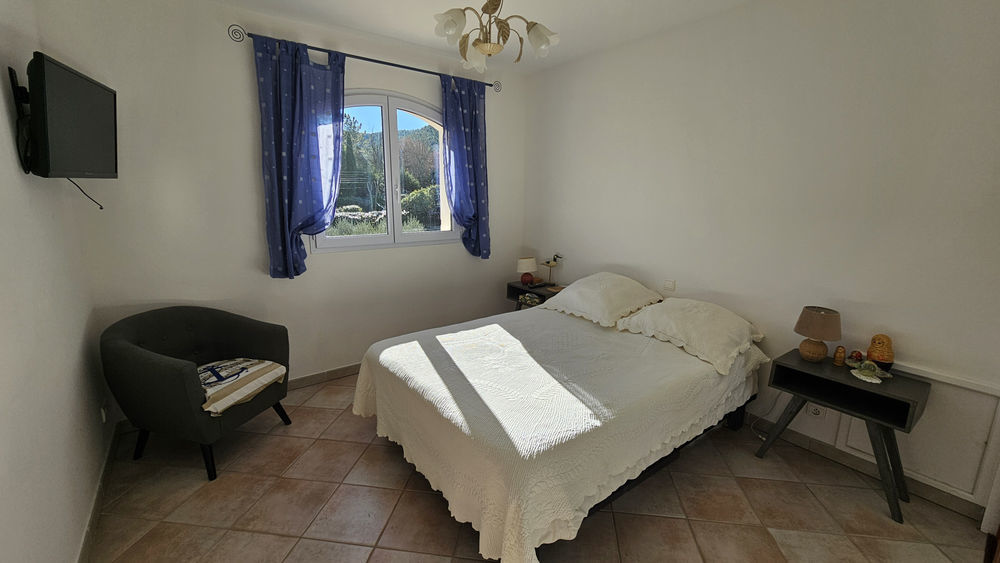 � vendre  Maison Bagnols-en-For�t (83600)