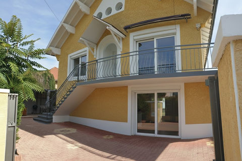   Maison de 165 m2 habitable sur un terrain de 511 m2 clos et am�nag�e. Maison - 7 pi�ce(s) - 165 m�