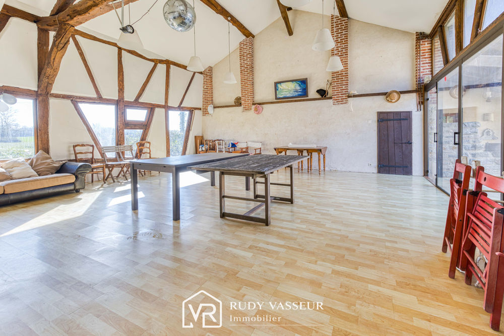 � vendre  Propri�t�/ch�teau Servas (01960)